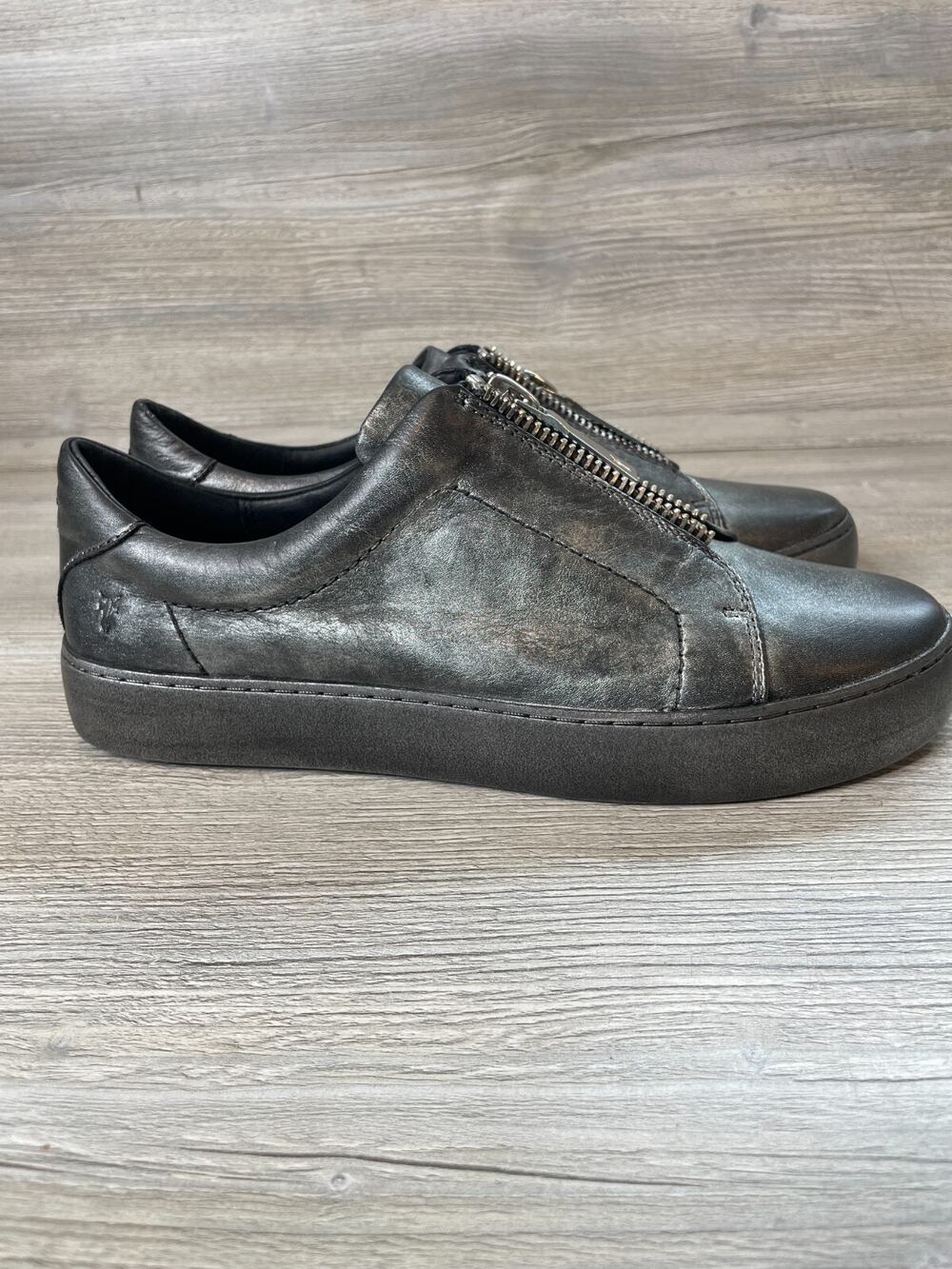 Frye Women's Size 9.5 Lena Rebel Zip Low Leather Metallic Pewter Sneakers